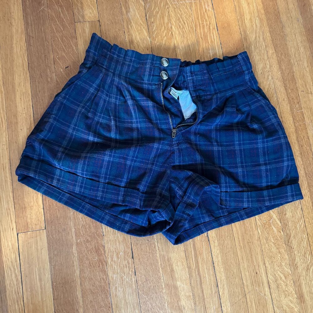 American Eagle High Waisted Plaid Shirt Size 6